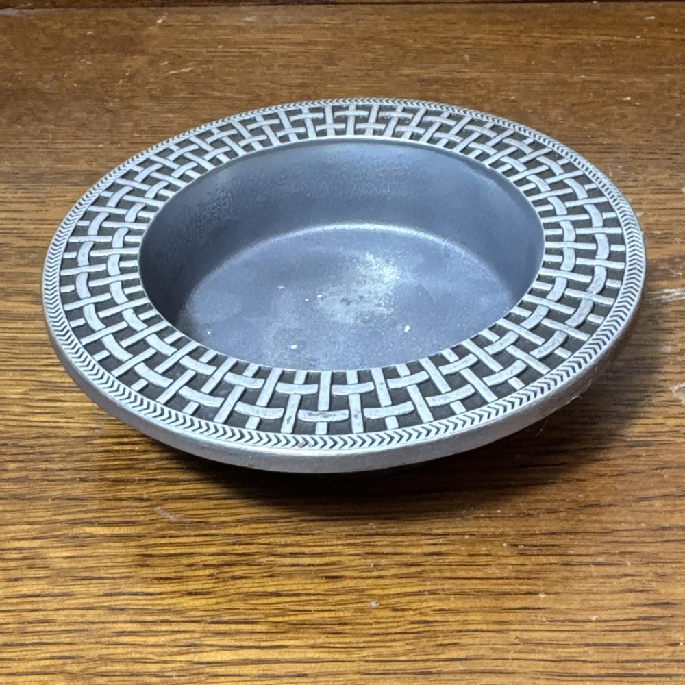 Wilton Armetale Basketweave Pewter Wine Bottle Serving Holder Coaster Protector.